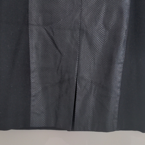 Club Monaco skirt - Picture 2 of 5